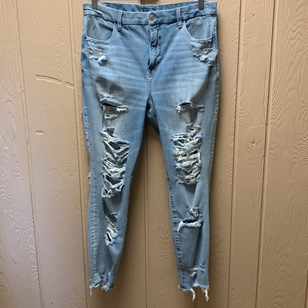American Eagle Outfitters Light Blue Distressed Ripped Jeans